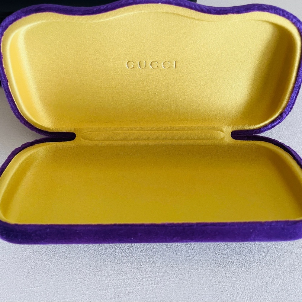 Gucci Purple Velvet Sunglasses Case - Picture 3 of 3